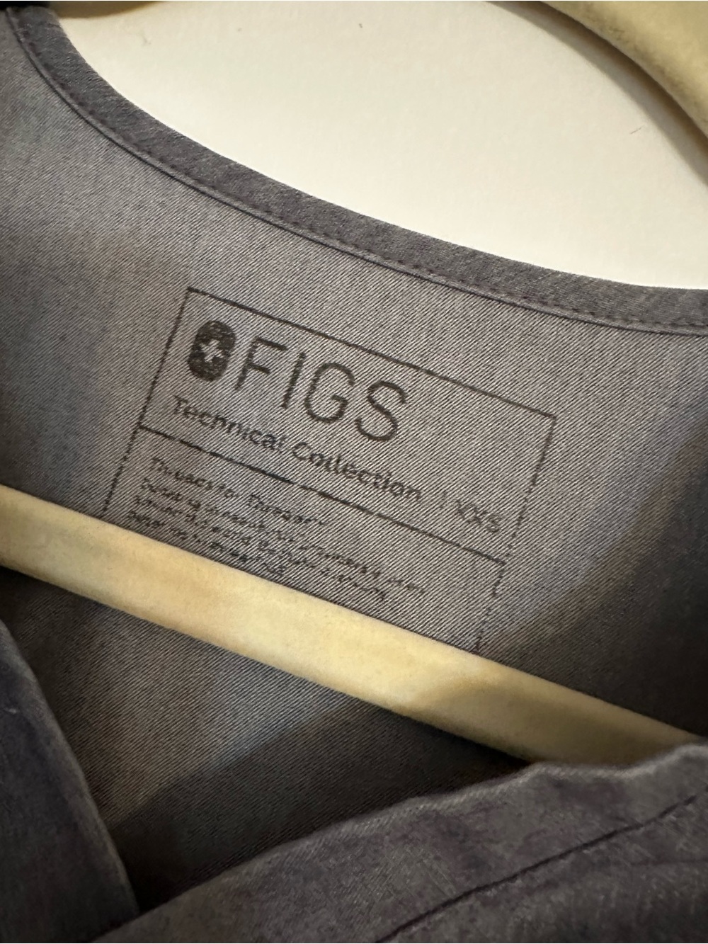 Figs Men’s Casual Button-Down Shirt in Gray